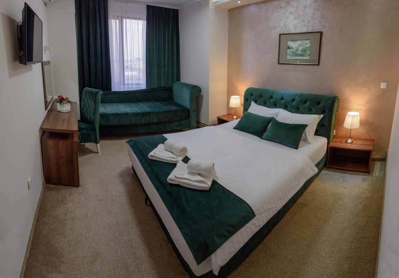 Hotel Inex Grande Lux à Negotin Extérieur photo